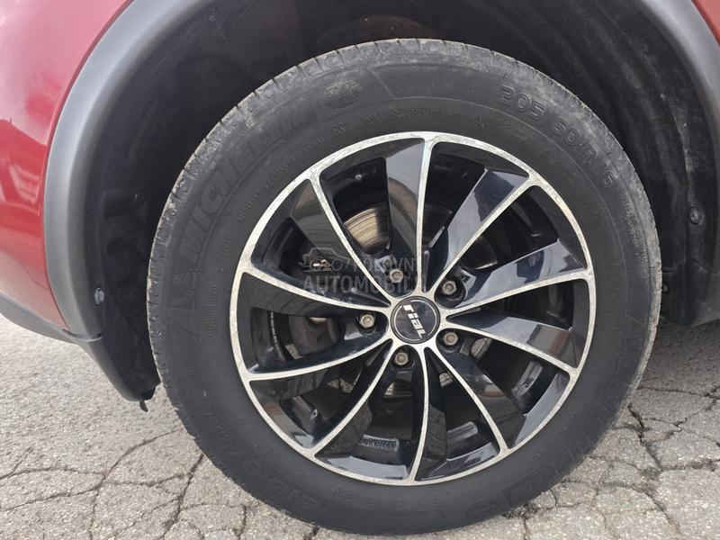 Nissan Juke 1,6 visia plus