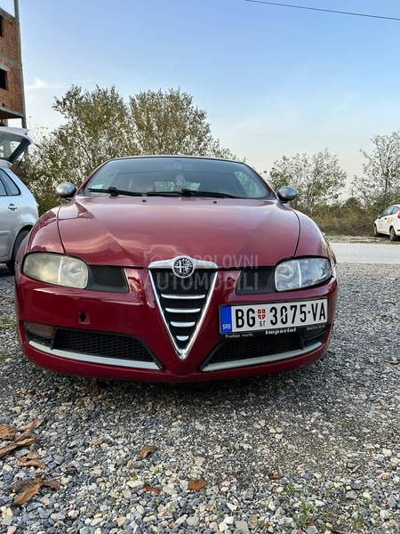 Alfa Romeo GT Q 2