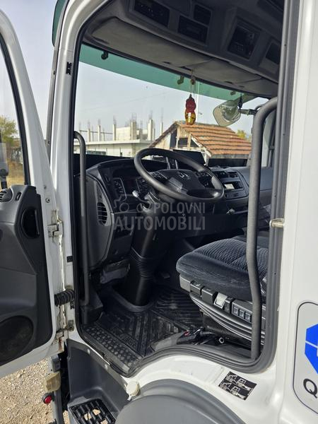 Mercedes Benz atego 818