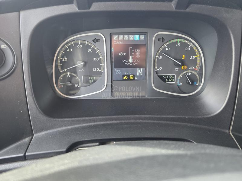 Mercedes Benz atego 818