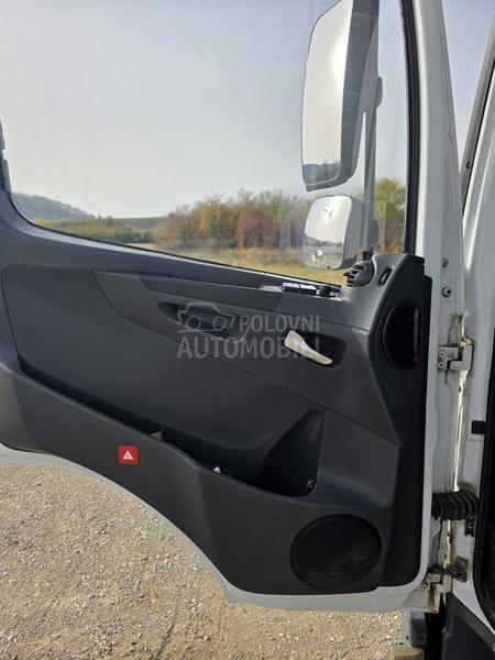 Mercedes Benz atego 818