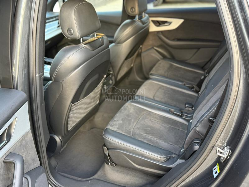 Audi Q7 s line matrix vazduh