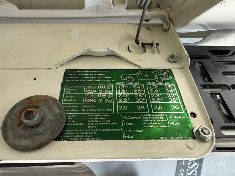 Mercedes Benz S 280 W108 280S 2.8