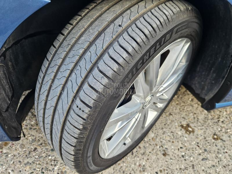 Volkswagen Golf 7 1.6 TDI DSG HIGHLINE