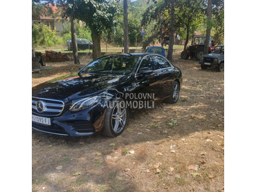 Mercedes Benz E 220 AMG