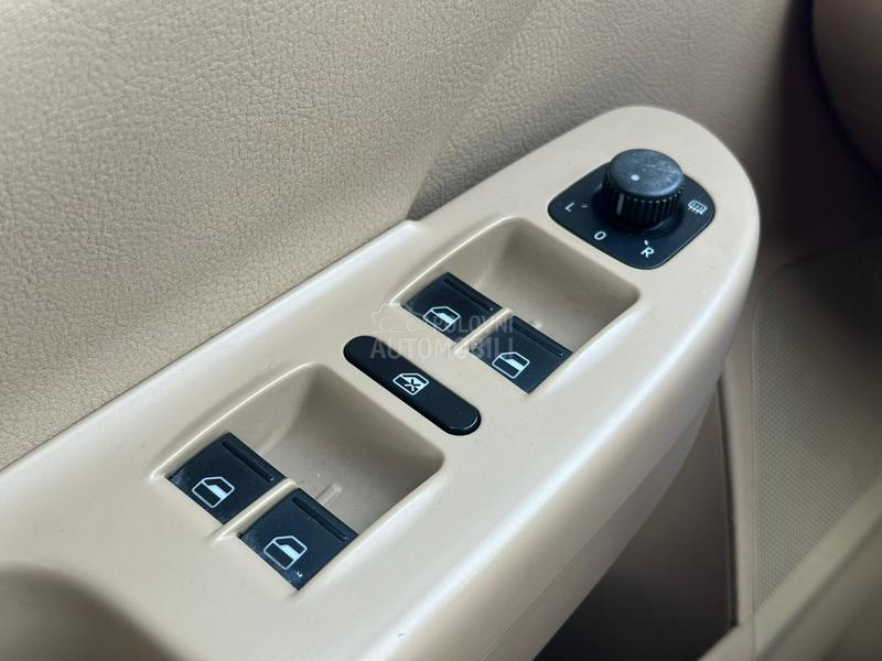 Volkswagen Passat B6 2.0 TDI/DSG/FUL