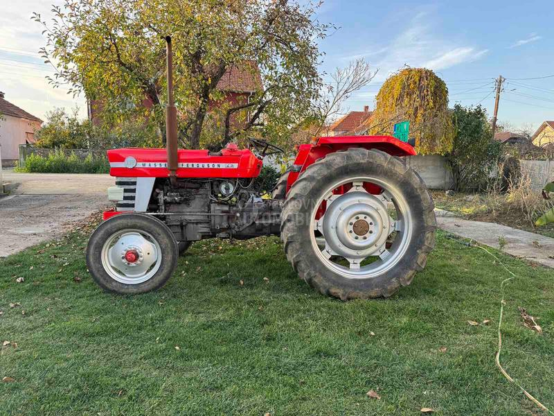 Massey Ferguson 158
