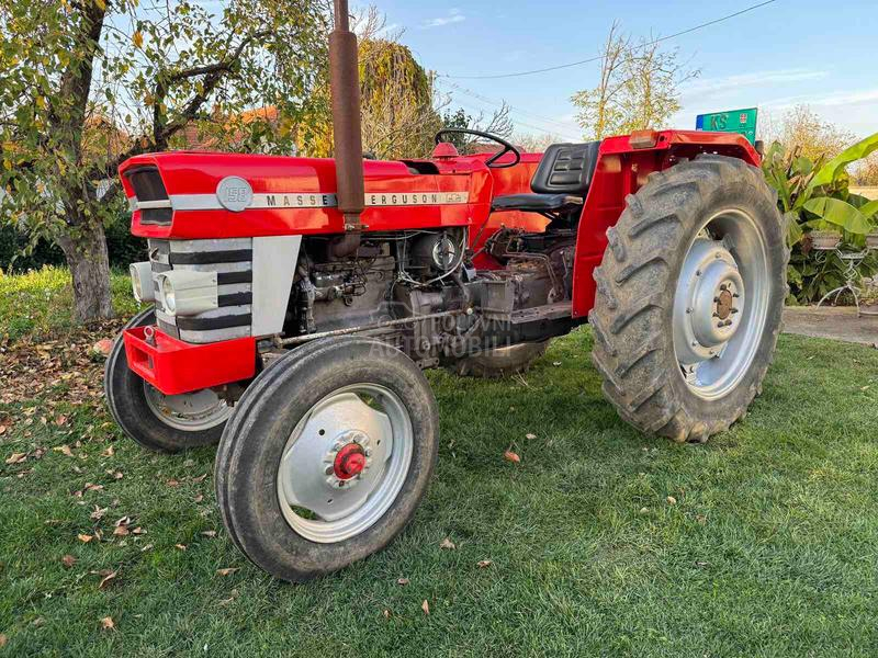 Massey Ferguson 158