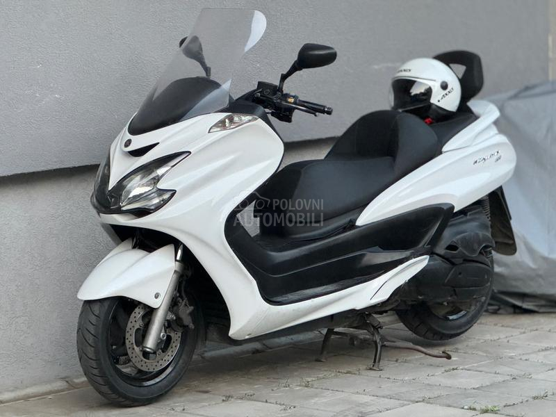 Yamaha majesty 400