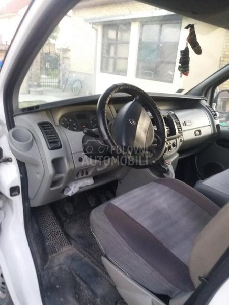 Renault Trafic 2.0 DCI