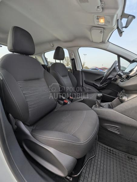 Peugeot 208 1.4 HDi