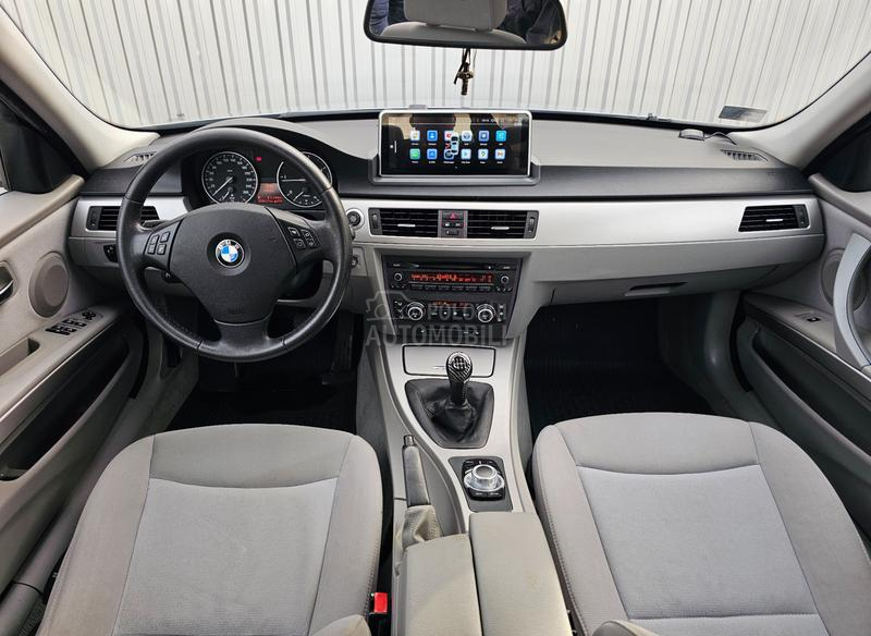 BMW 318 D / N A V I /