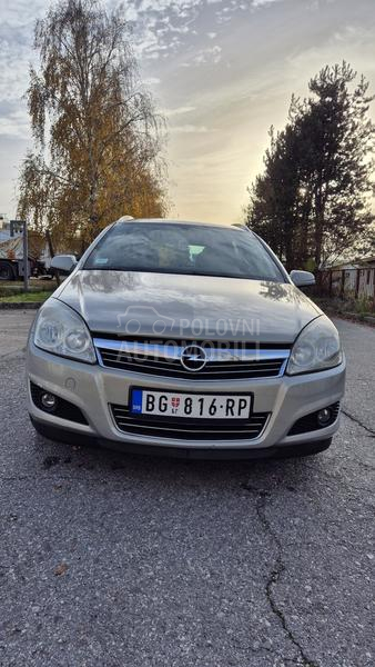 Opel Astra H 