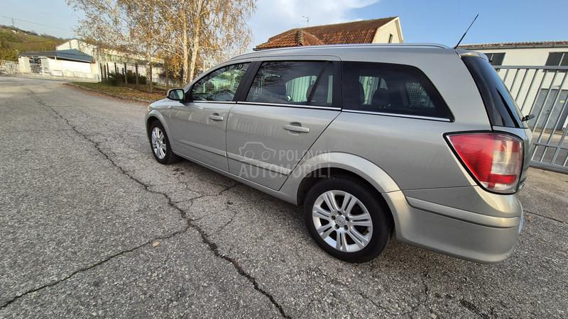 Opel Astra H 