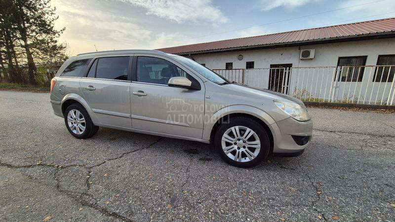 Opel Astra H 