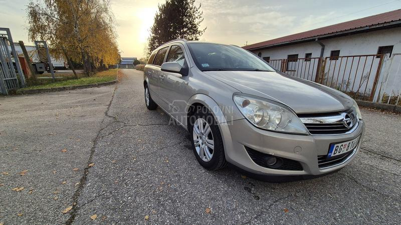 Opel Astra H 