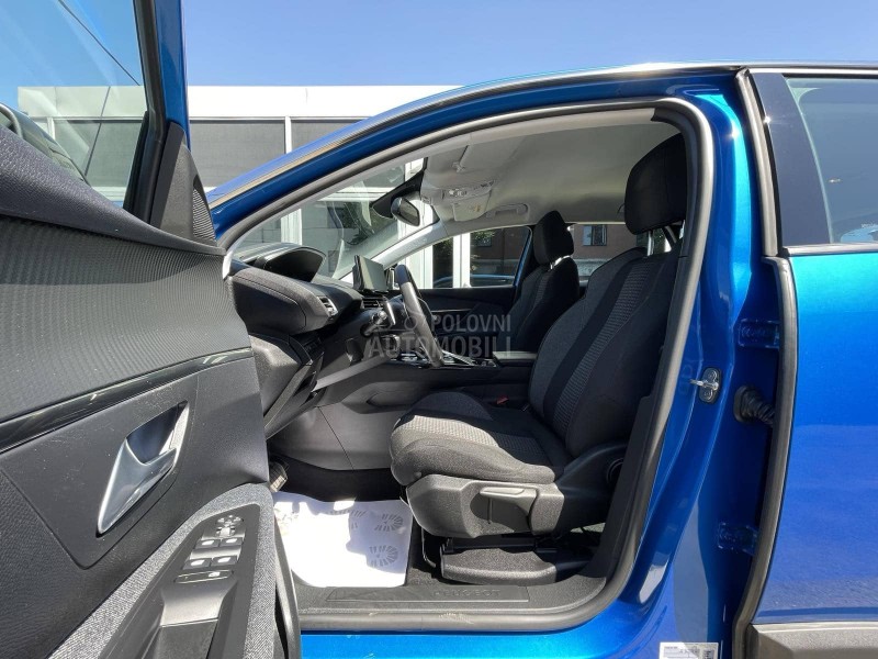 Peugeot 3008 1.2 B Autom