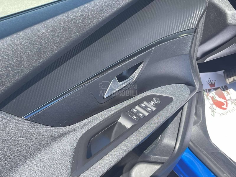 Peugeot 3008 1.2 B Autom