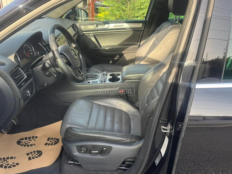 Volkswagen Touareg 4.2 TDI  R-LINE