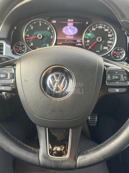 Volkswagen Touareg 4.2 TDI  R-LINE