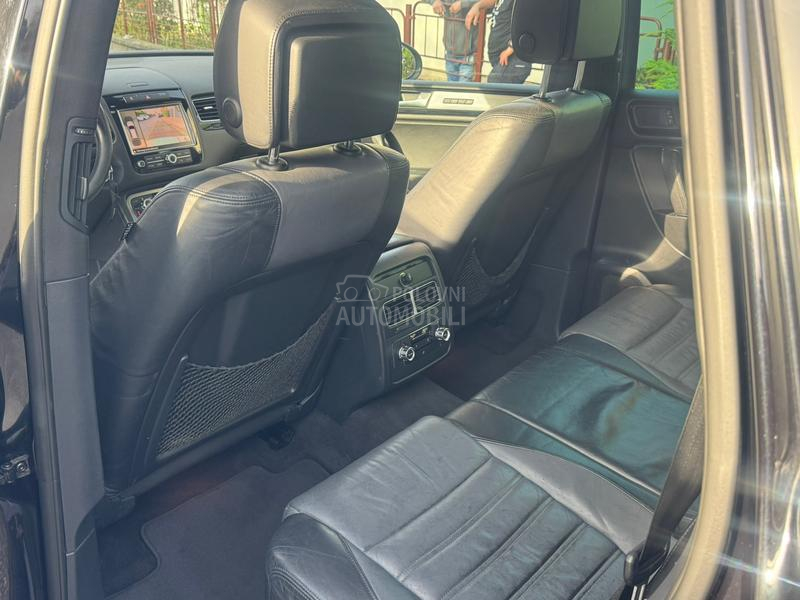 Volkswagen Touareg 4.2 TDI  R-LINE