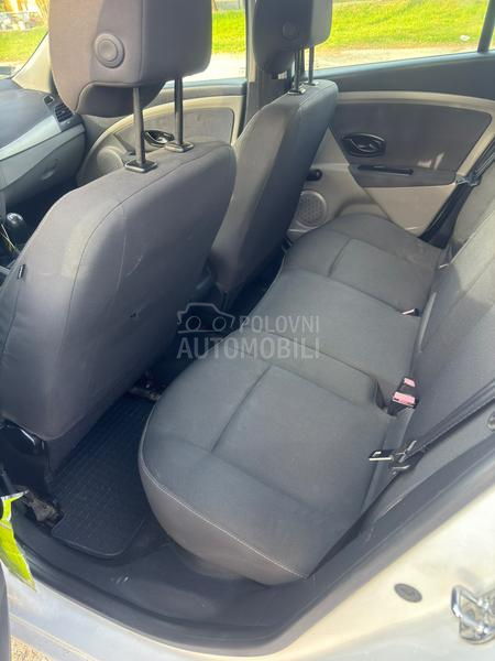 Renault Megane 1.6 16v