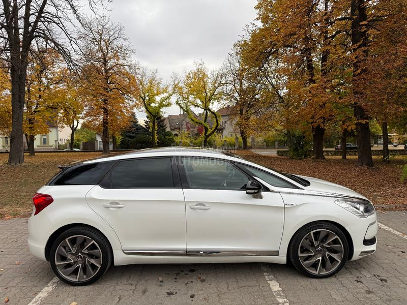 DS 5 2.0 HDi 180 FAP