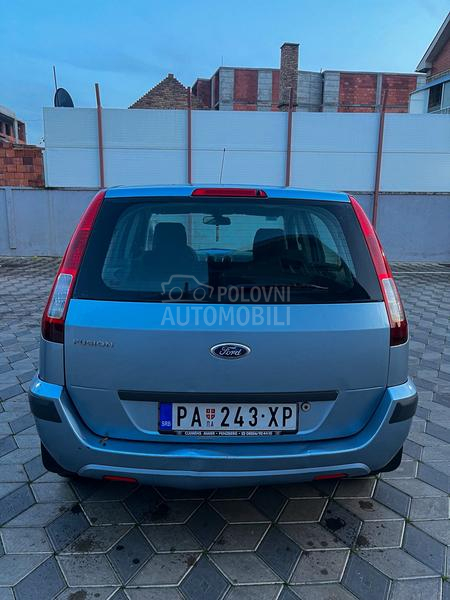 Ford Fusion 