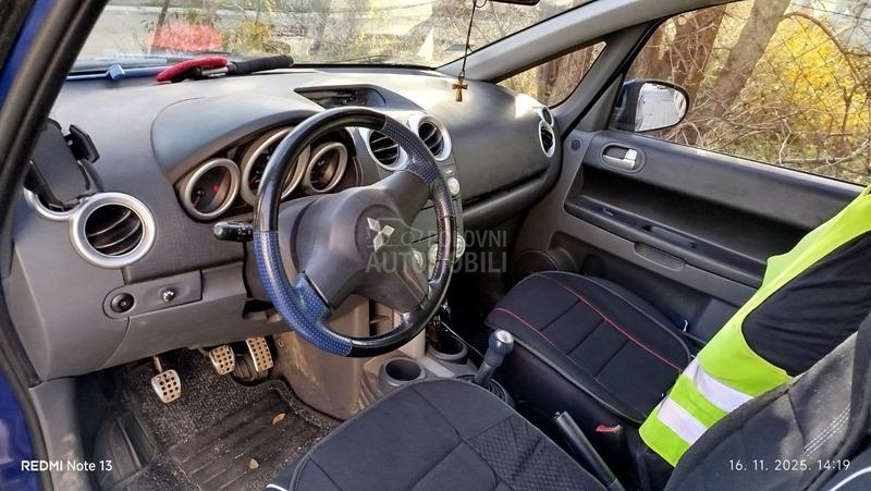 Mitsubishi Colt 