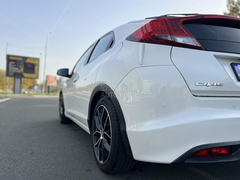 Honda Civic 1.8 i-VTEC RETKOST