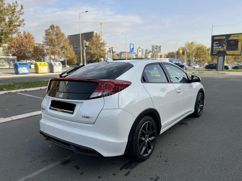 Honda Civic 1.8 i-VTEC RETKOST
