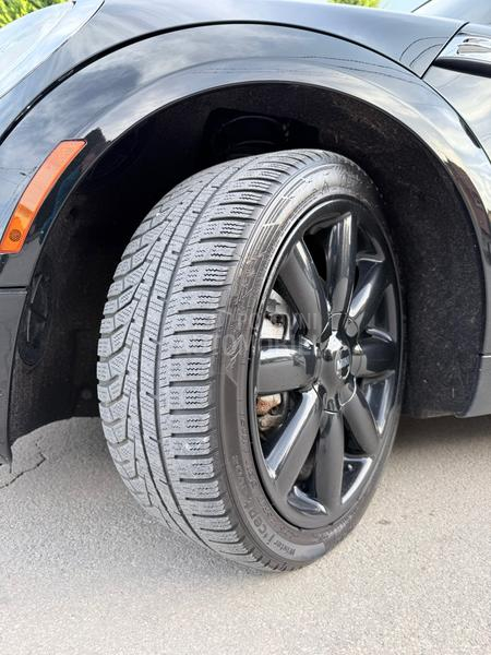 MINI Cooper Švajcarska