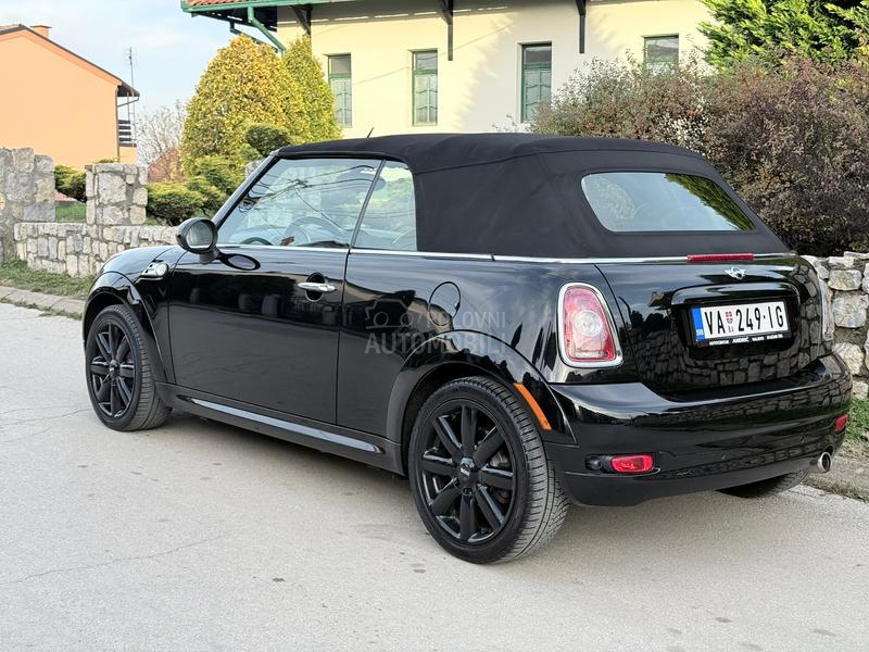 MINI Cooper Švajcarska
