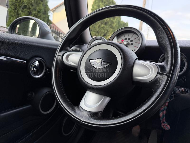 MINI Cooper Švajcarska