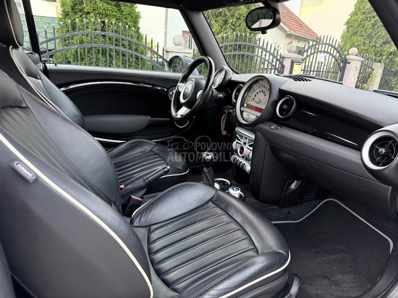 MINI Cooper Švajcarska