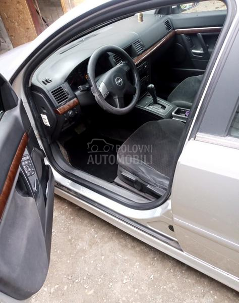 Opel Vectra C 2.2DTR R.E.G