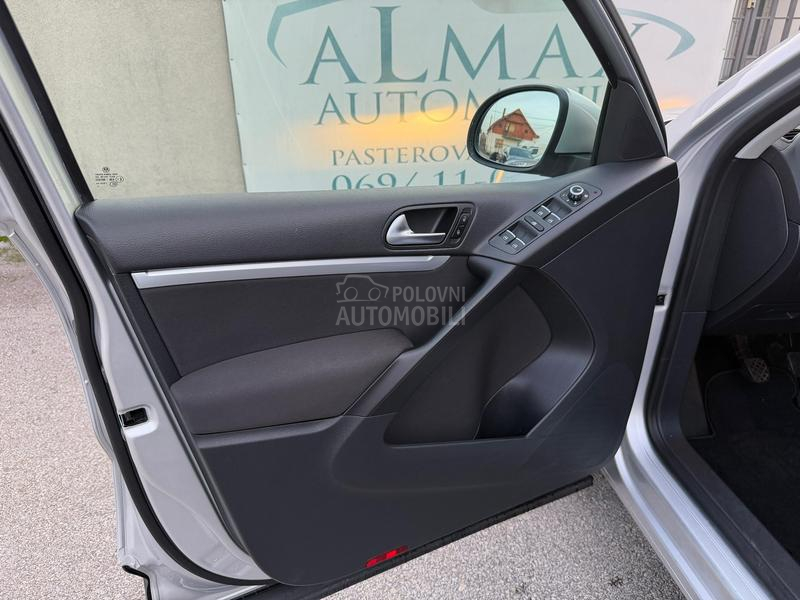 Volkswagen Tiguan 2.0/4x4/NAV