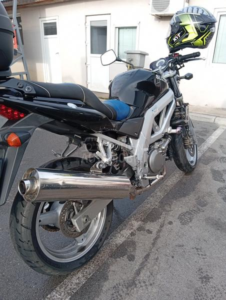 Suzuki SV