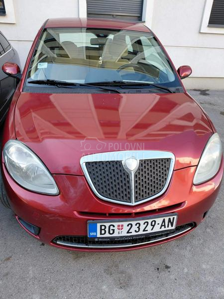 Lancia Ypsilon 