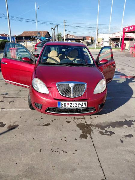 Lancia Ypsilon 