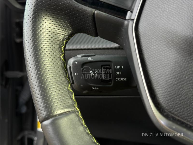 Peugeot 2008 GT/Pano/Kamera