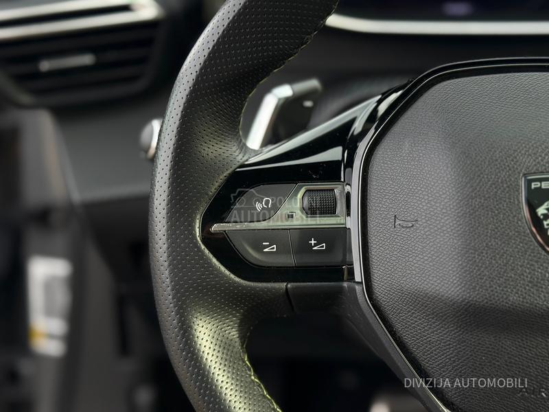 Peugeot 2008 GT/Pano/Kamera