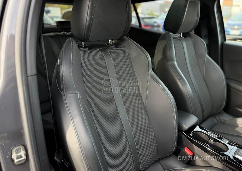 Peugeot 2008 GT/Pano/Kamera