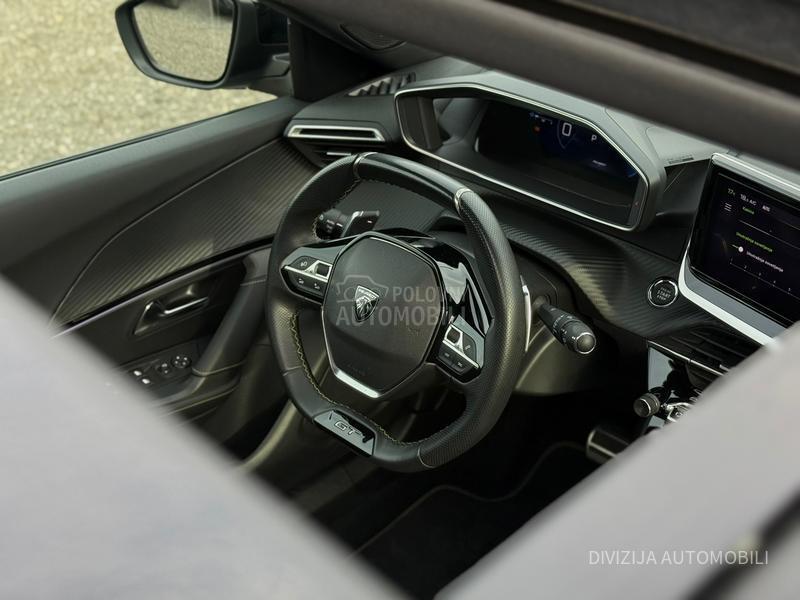 Peugeot 2008 GT/Pano/Kamera