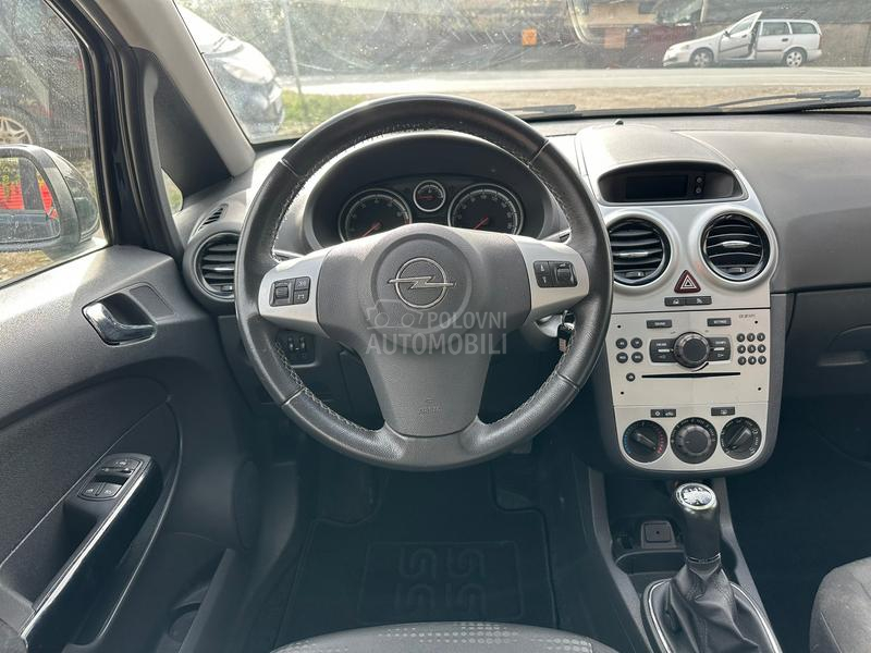 Opel Corsa D 1.4