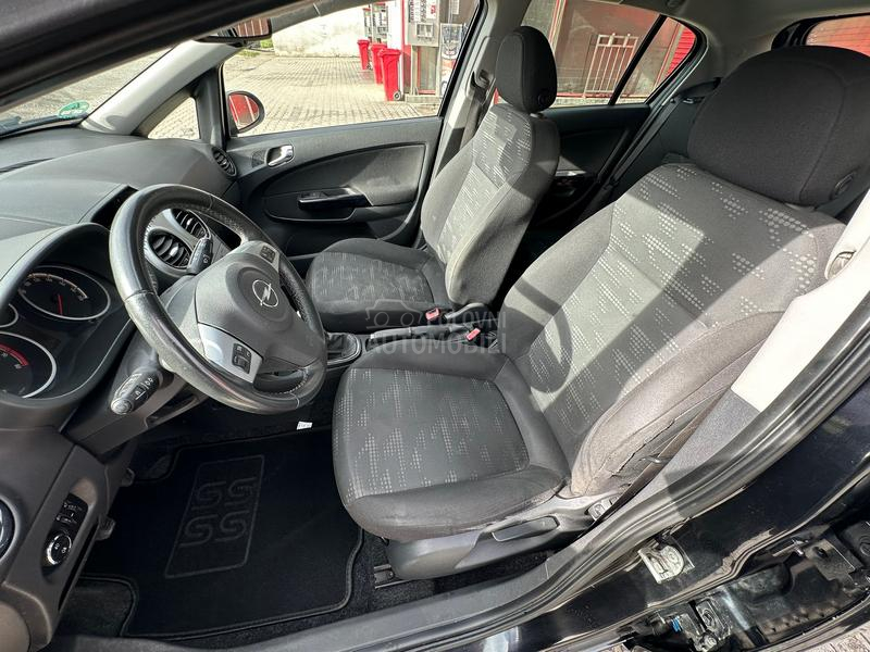 Opel Corsa D 1.4