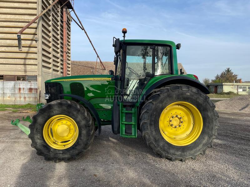 John Deere 6920