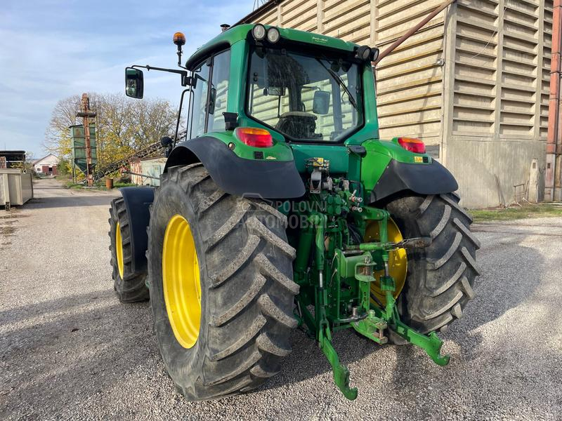 John Deere 6920