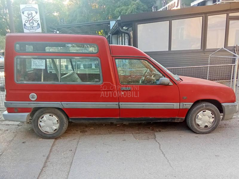 Renault Rapid 