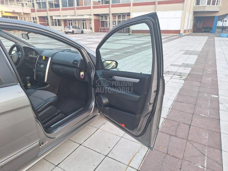 Mercedes Benz A 150 1.5 avantgarde